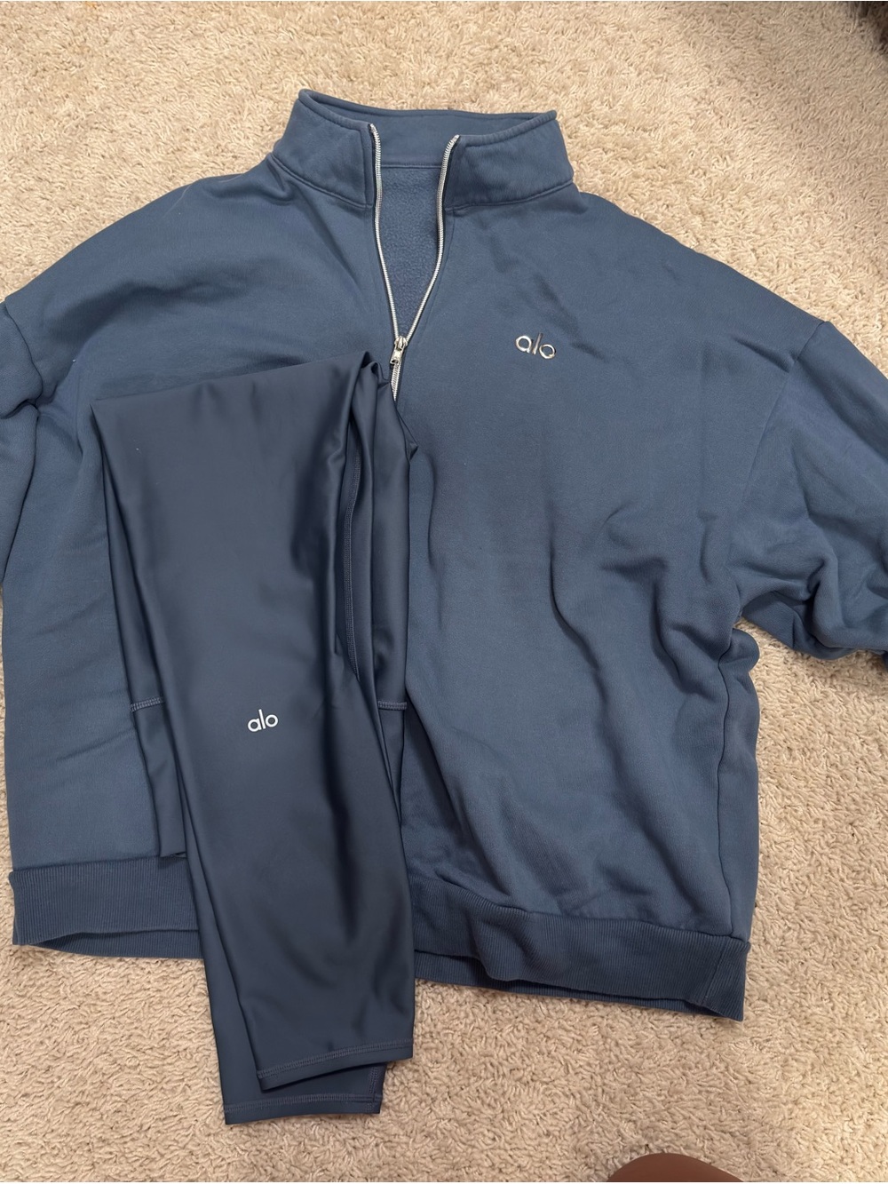ALO Bluestone Accolade 1/4 Zip Pullover + Airlift Legging Set